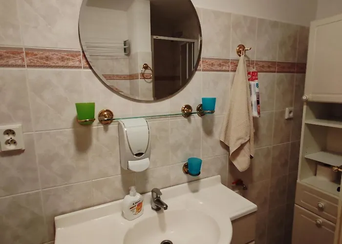 Panek 2* Strážné